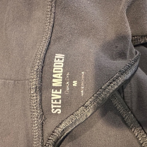 Steve Madden Cowl-Neck Pullover Charcoal Cutout Back Satin Trim Sz M Long Sleeve - Picture 6 of 7